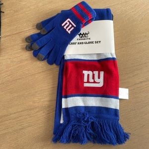 Brand New NFL Giants scarf and gloves bundle